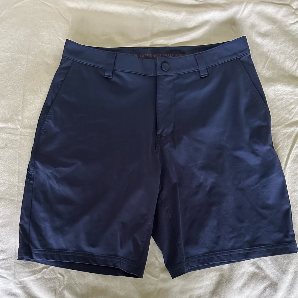 RHONE Shorts - 31 - Dark Blue Flat Front